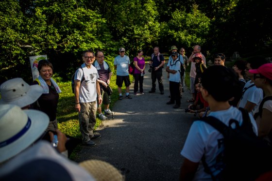 Meeting point with the group led by volunteers from ATBB...Brownies!