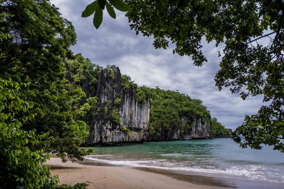 This is the beach where we would have arrived had we taken the boat....we set off on the other side of the headland seen here