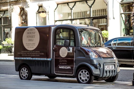 If you nip out of the park here, you will see a little cafe called the Mount Street Deli...with its impossibly quaint delivery fan parked outside....do yourself a favour and get a sausage roll and coffee to have on the sidewalk or inside the park...